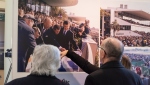 20 años de reencuentros y pasión por la hípica: el Hipódromo Nacional de Maroñas celebró el vigésimo aniversario de su reapertura con una emotiva muestra fotográfica